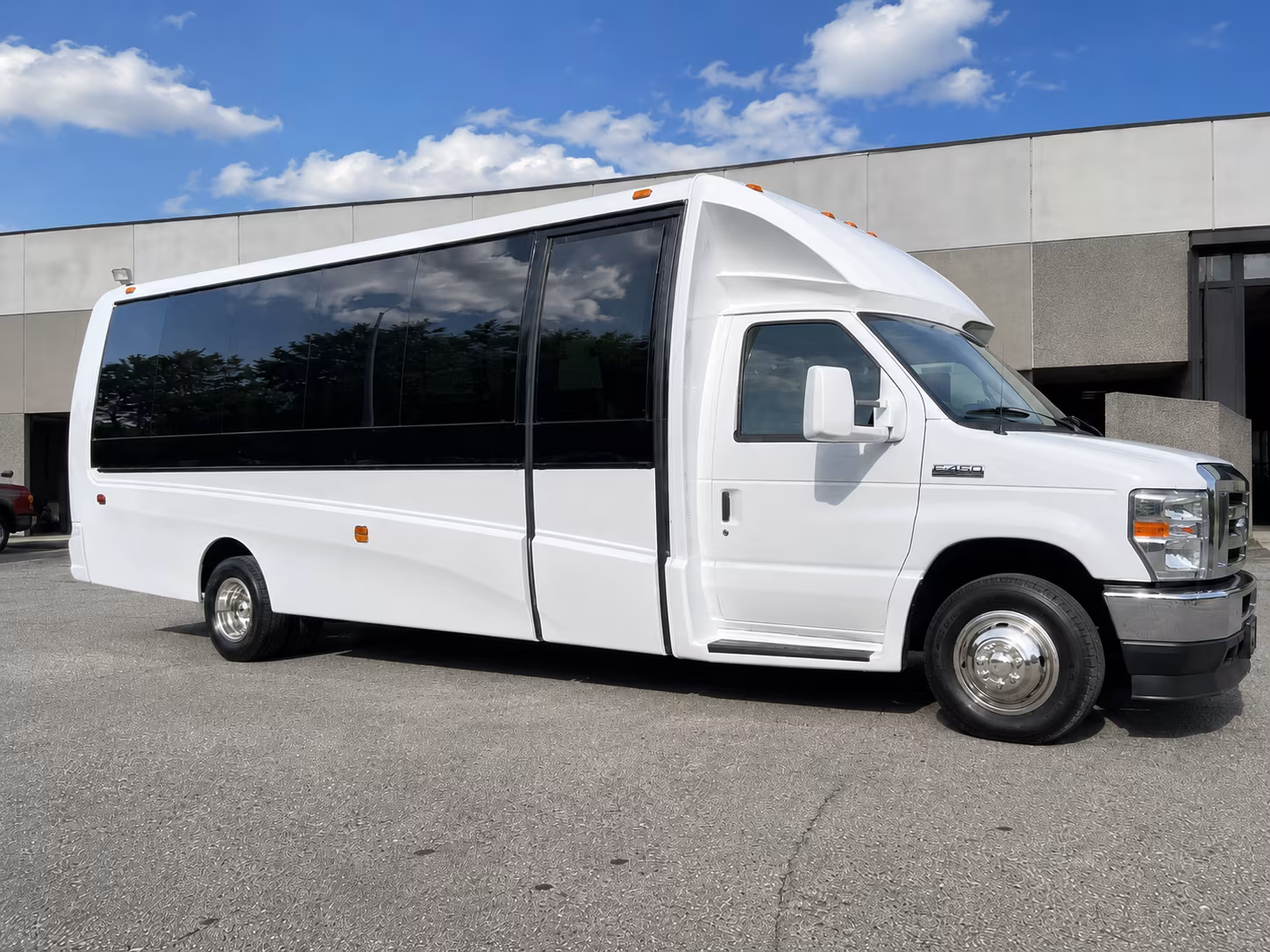 convention and conference shuttle buses serving broward county