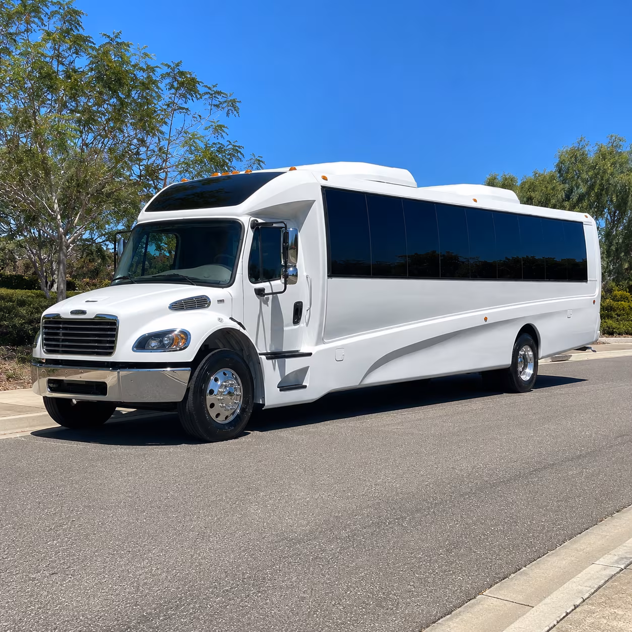pompano beach 15 passenger minibus